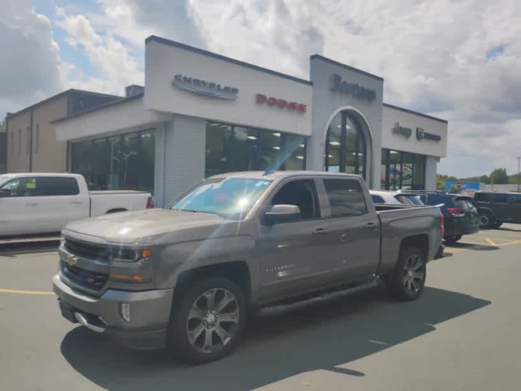 Used 2017 Chevrolet Silverado 1500 LT Truck Crew Cab