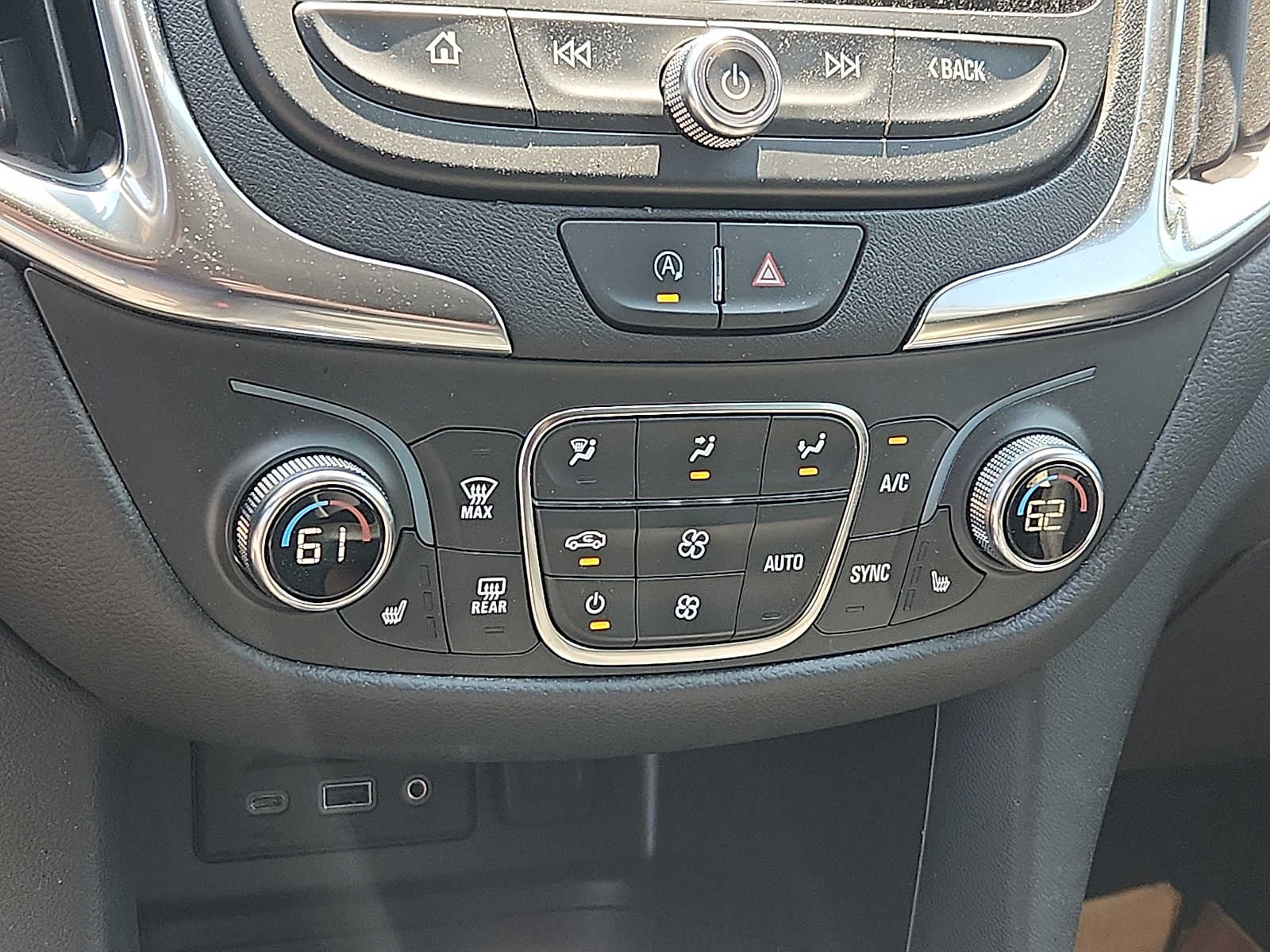 2024 Chevrolet Equinox LT - Photo 15