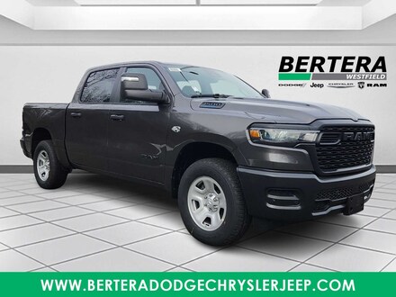 2026 Ram 1500 TRADESMAN CREW CAB 4X4 5'7 BOX Pickup