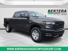 2026 Ram 1500 TRADESMAN CREW CAB 4X4 5'7 BOX Pickup