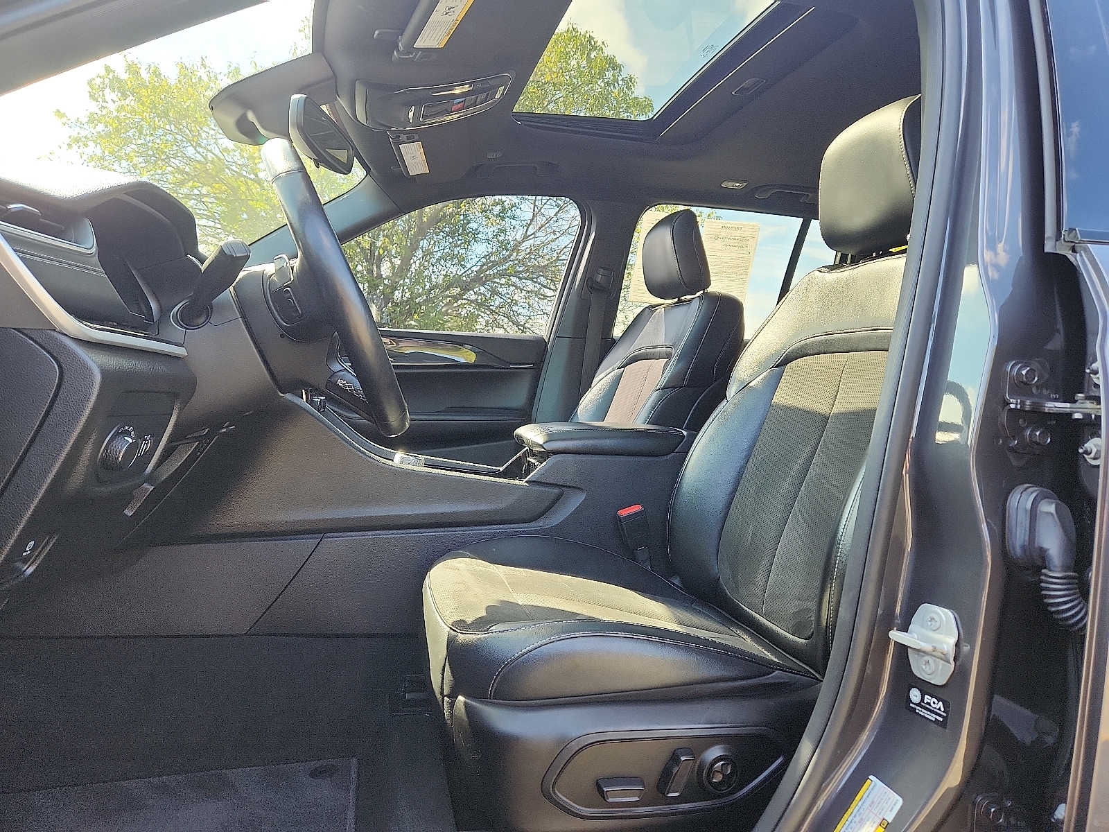 2022 Jeep Grand Cherokee Altitude - Photo 13