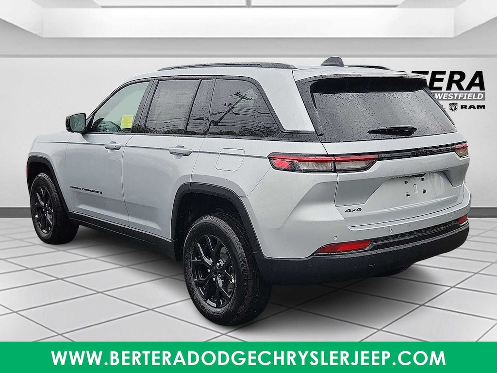 New 2025 Jeep Grand Cherokee ALTITUDE X 4X4 Sport Utility