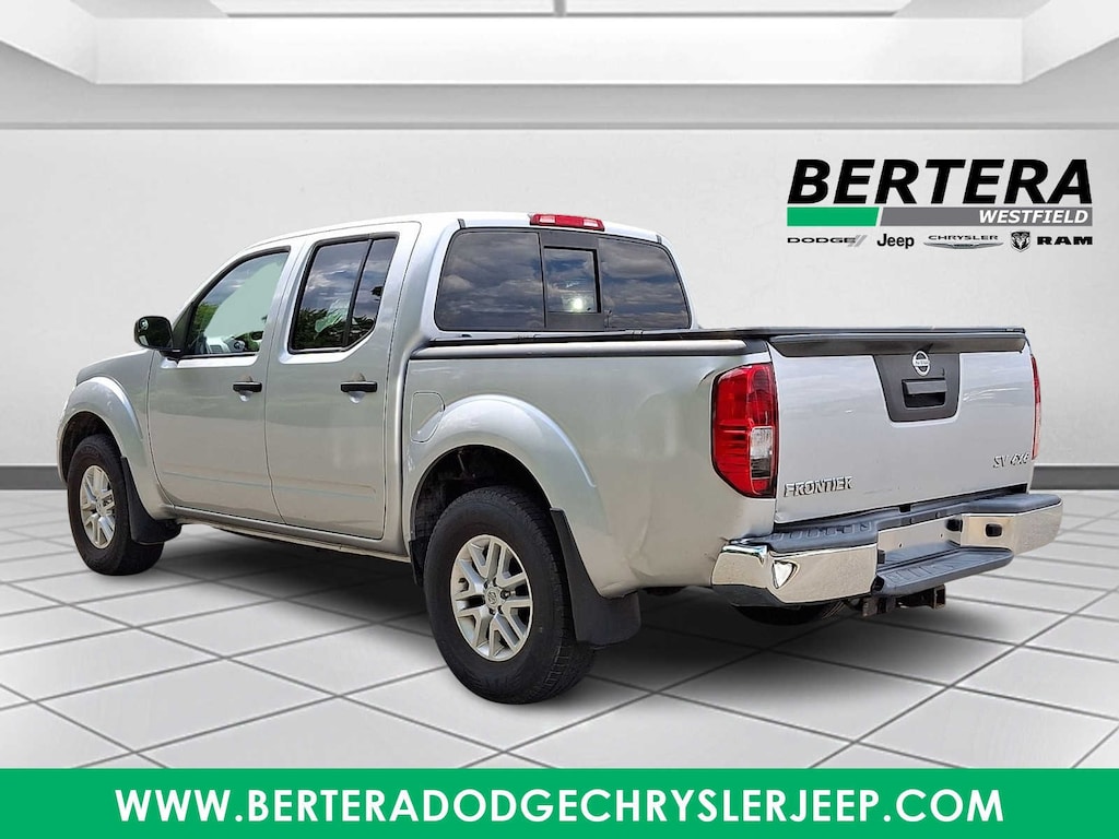 Used 2019 Nissan Frontier SV Truck Crew Cab