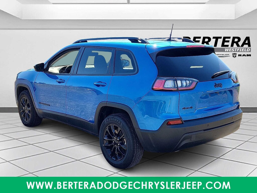 Certified 2023 Jeep Cherokee Altitude Lux SUV