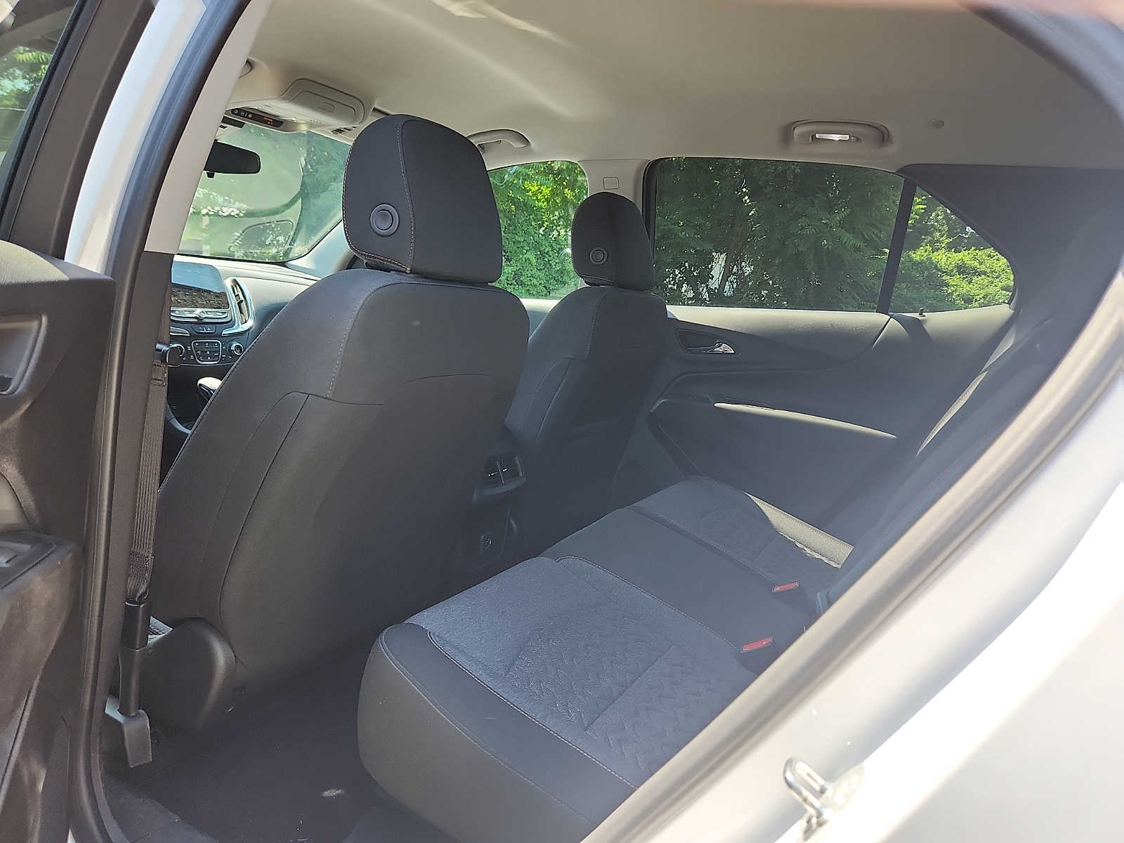 2024 Chevrolet Equinox LT - Photo 10
