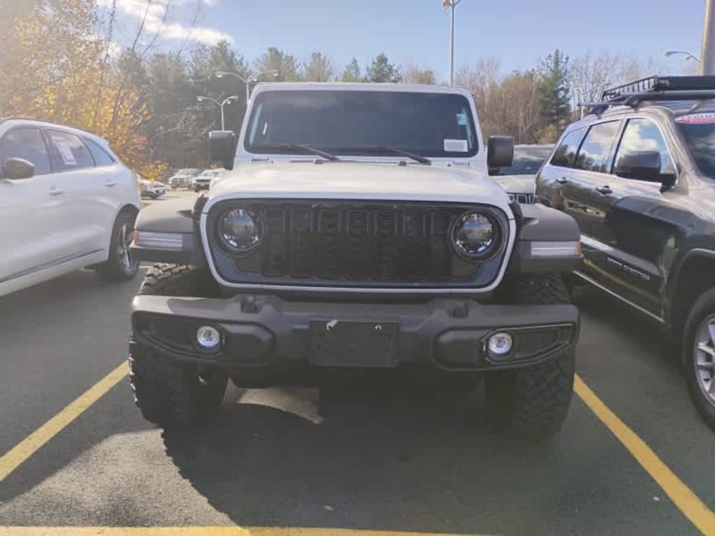 New 2025 Jeep Wrangler 4-DOOR WILLYS Sport Utility