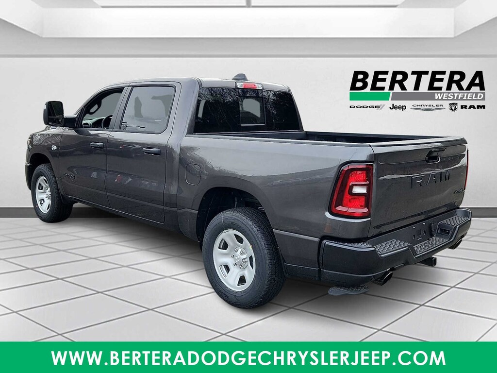 New 2026 Ram 1500 TRADESMAN CREW CAB 4X4 5'7 BOX Pickup