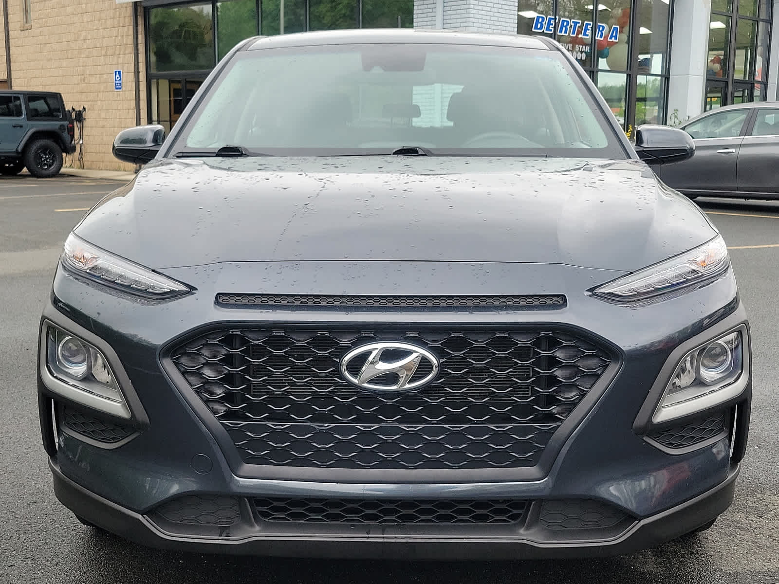 Used 2021 Hyundai Kona SE with VIN KM8K1CAA0MU692334 for sale in Westfield, MA