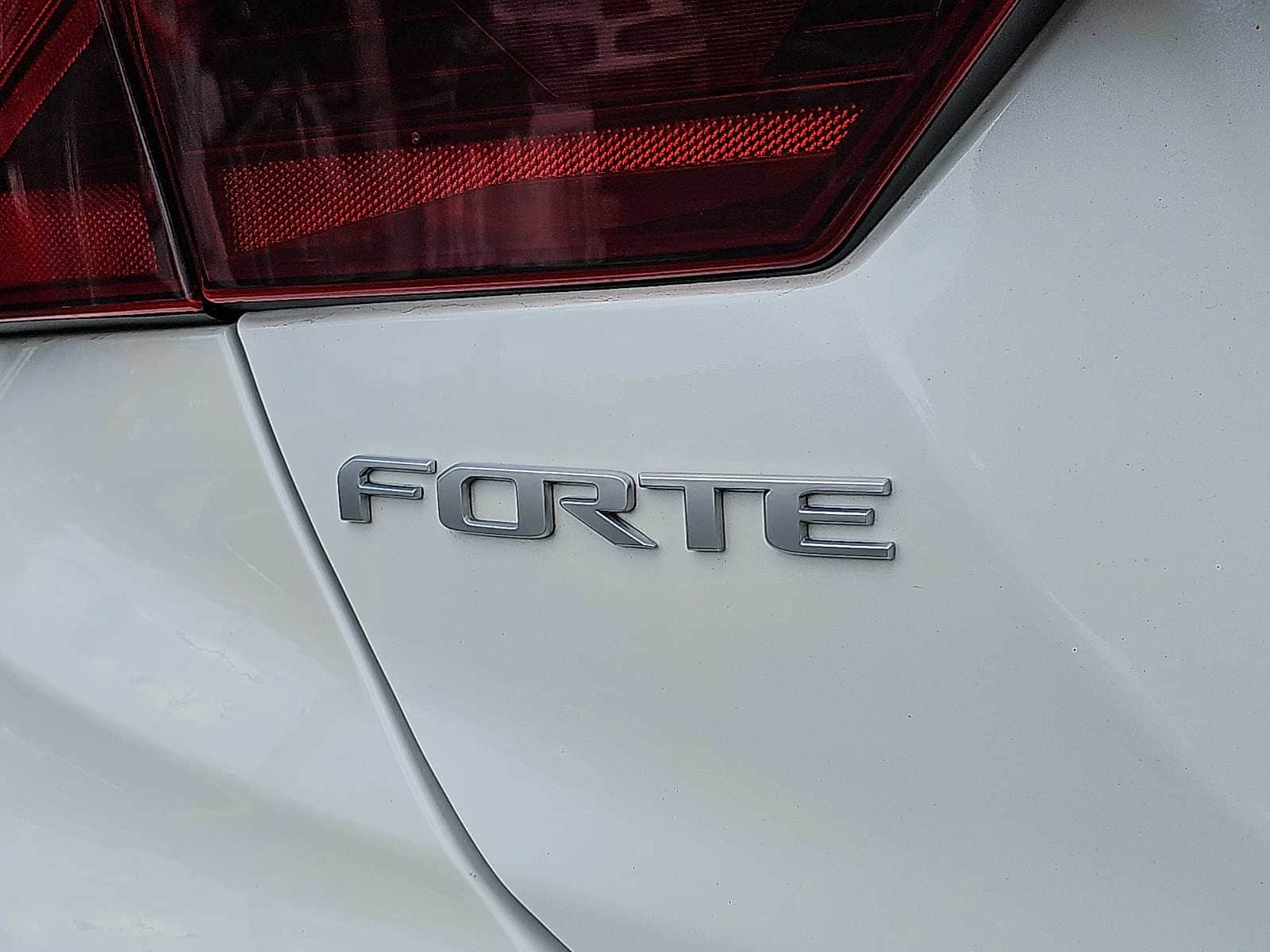 2024 Kia Forte LXS - Photo 30