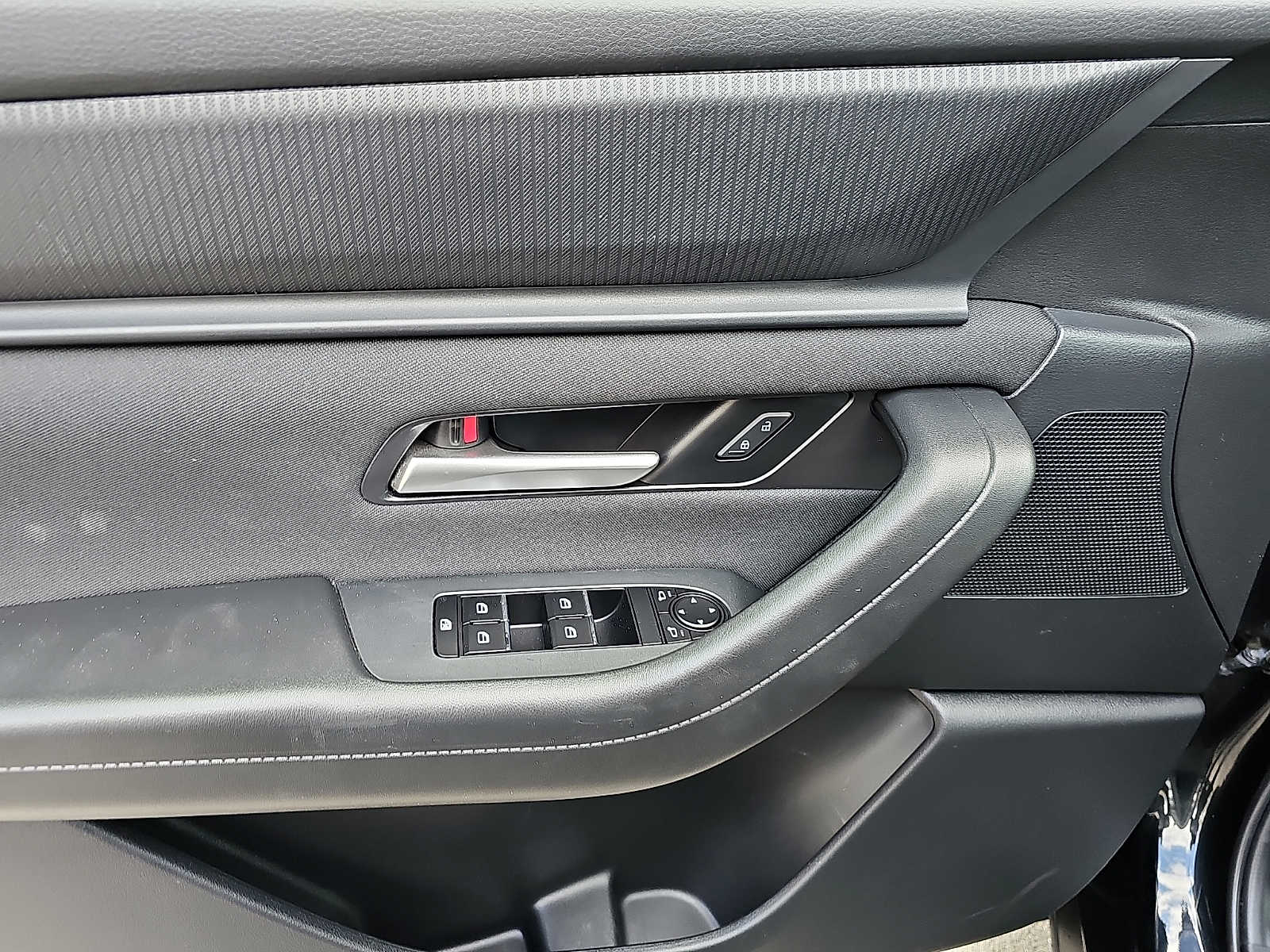 2025 Mazda CX-90 Select Package - Photo 14