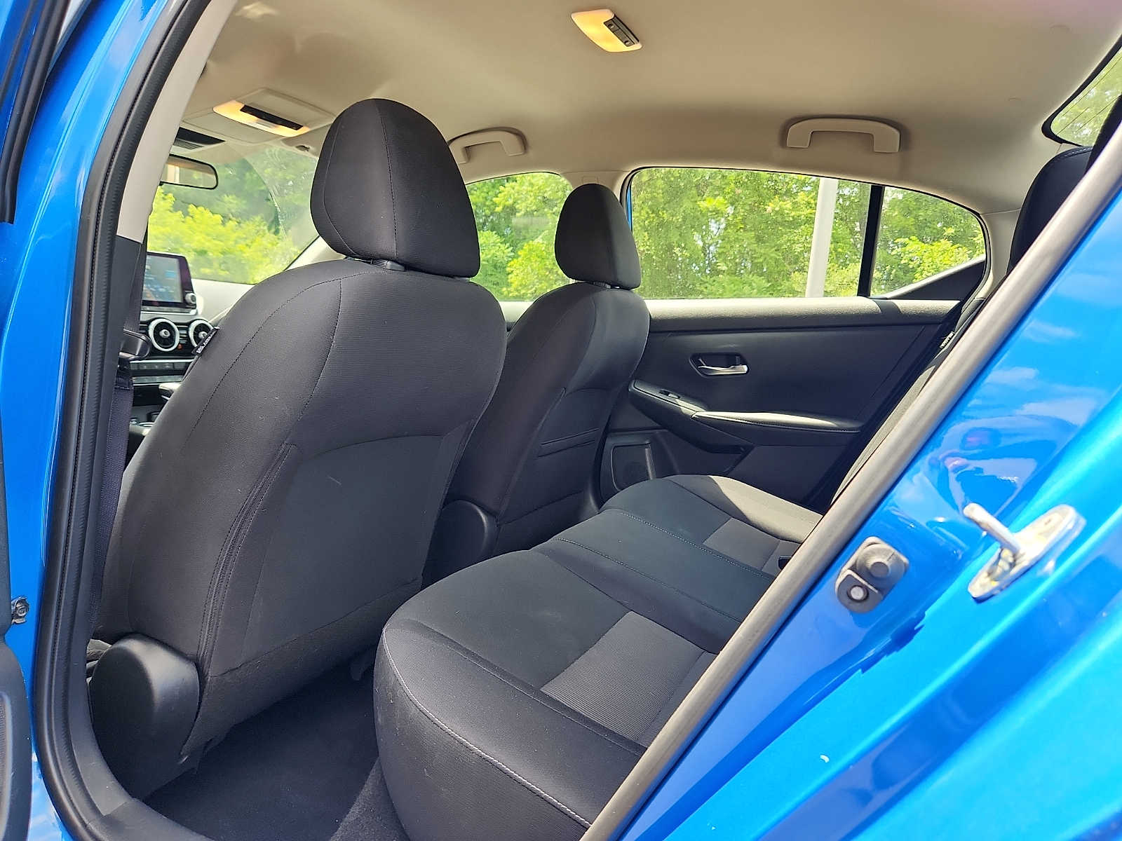 2022 Nissan Sentra SV - Photo 10