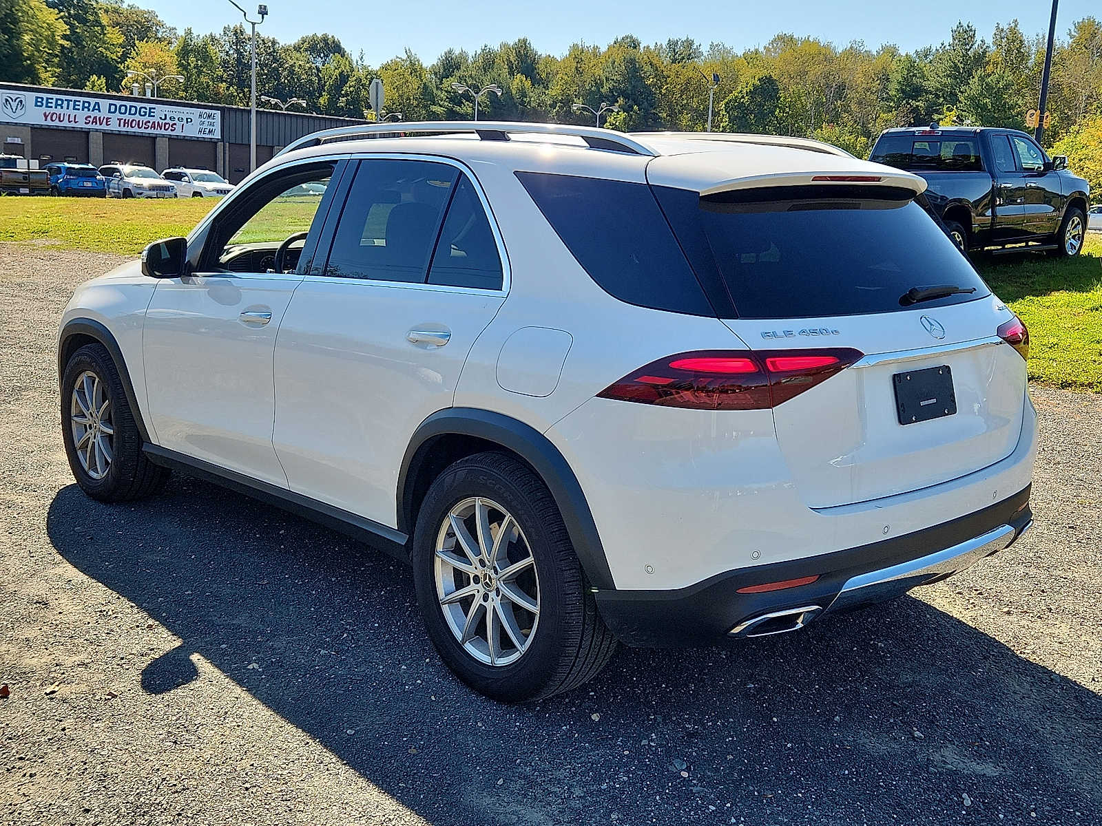 2024 Mercedes Benz GLE 450e photo 4