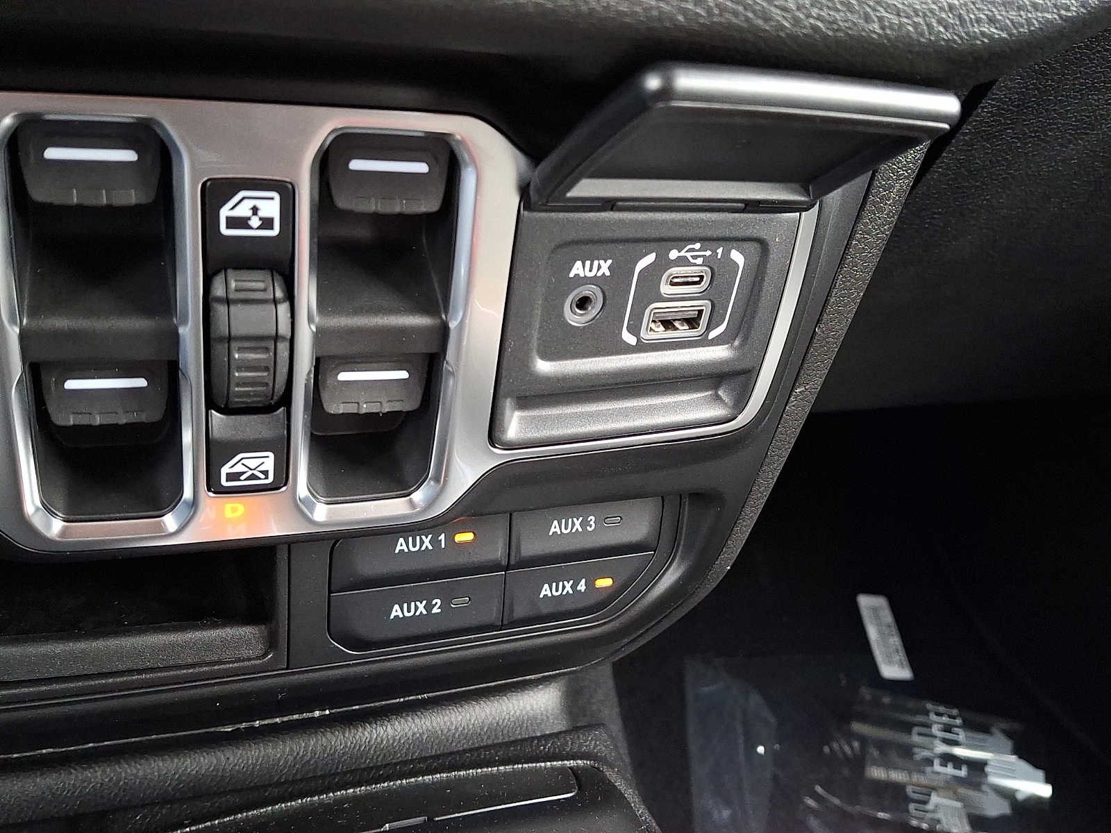 2026 Jeep Wrangler 4-Door Sport - Photo 15