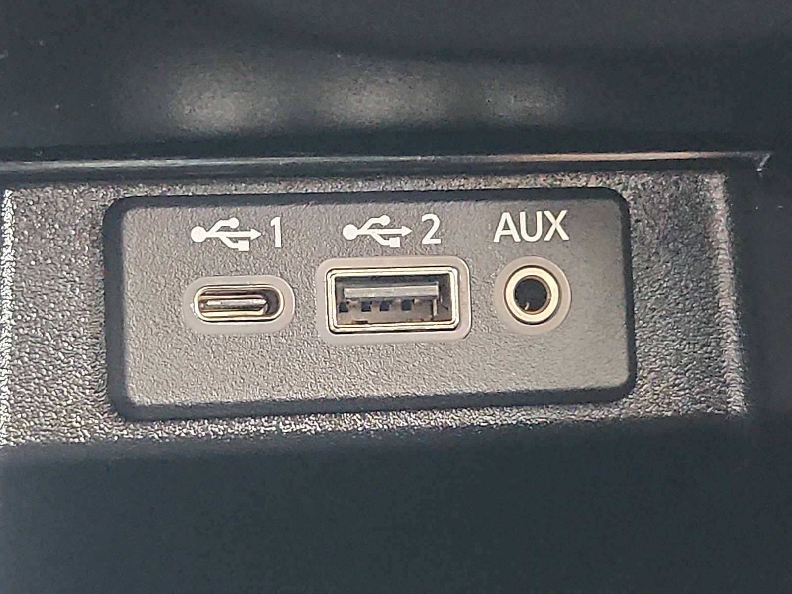 2023 Nissan Maxima SR - Photo 25