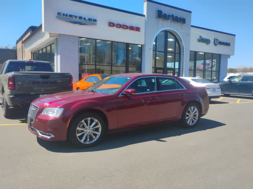 2021 Chrysler 300 Touring