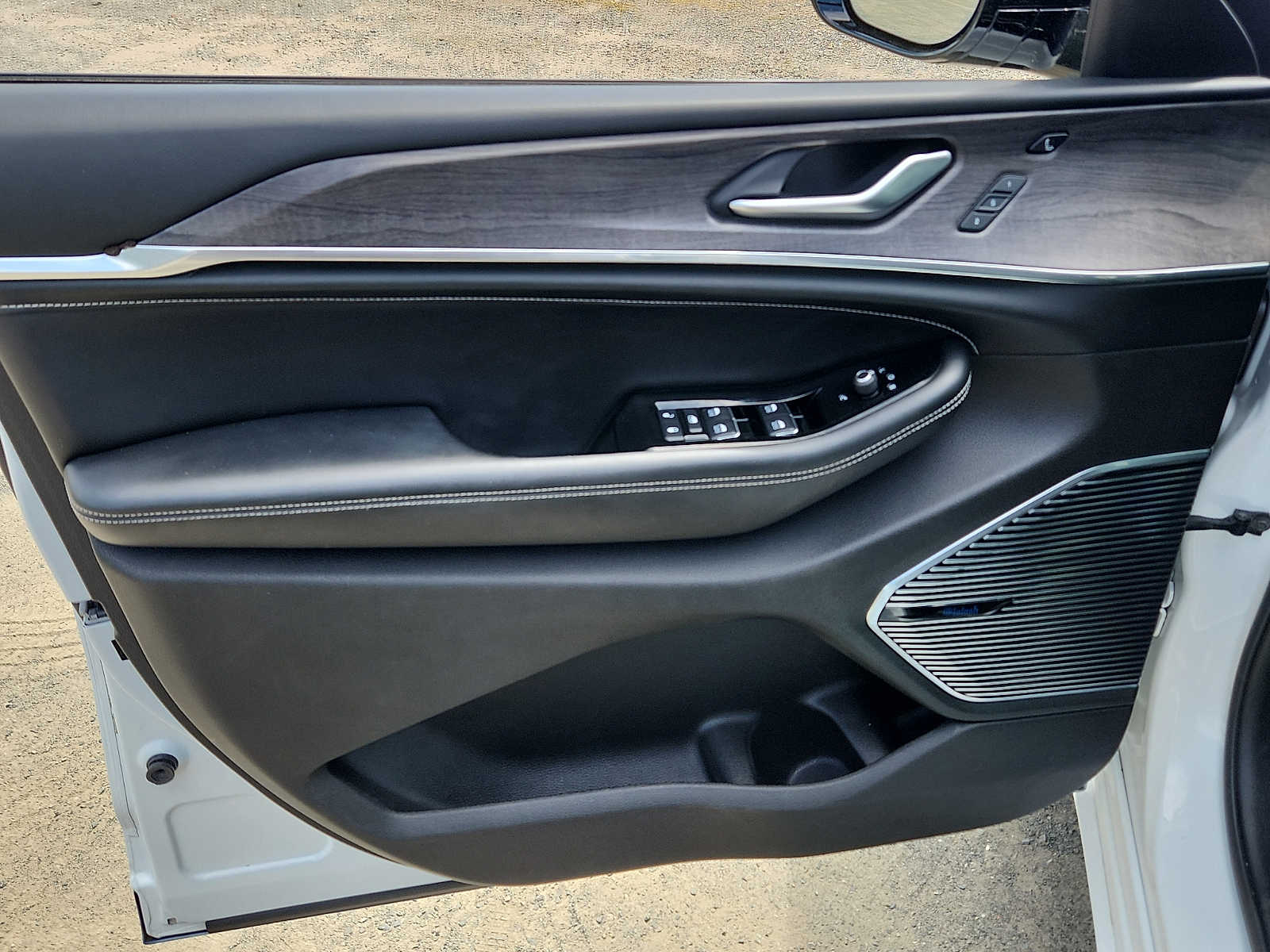 2022 Jeep Grand Cherokee Overland - Photo 12