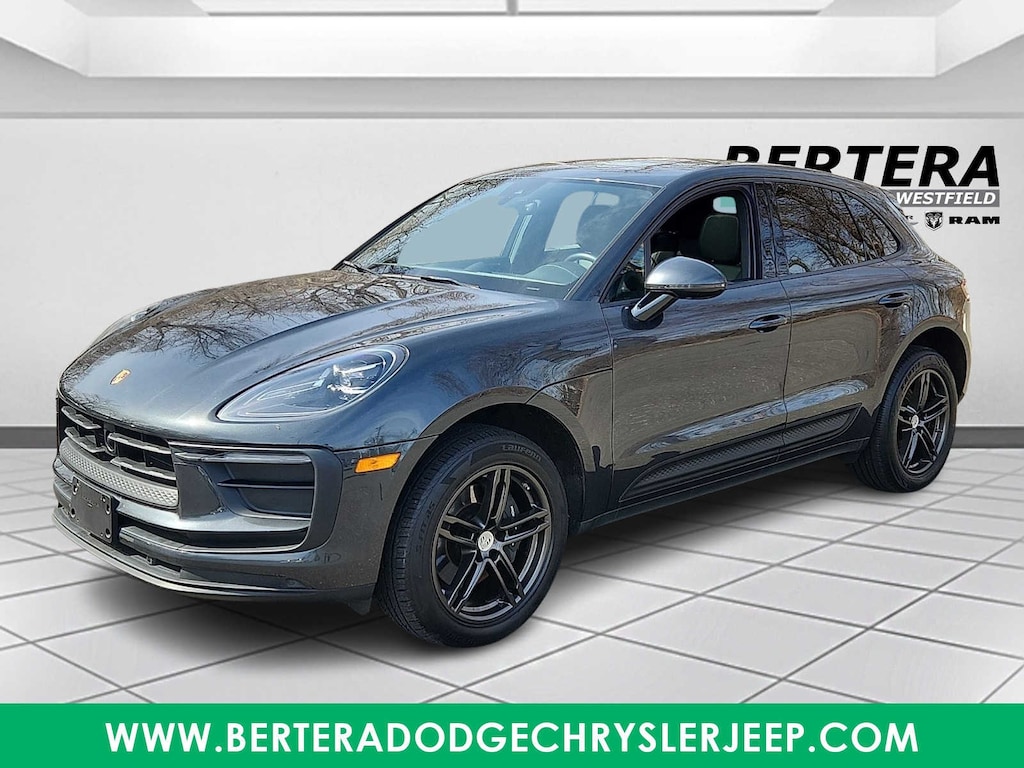 Used 2024 Porsche Macan SUV