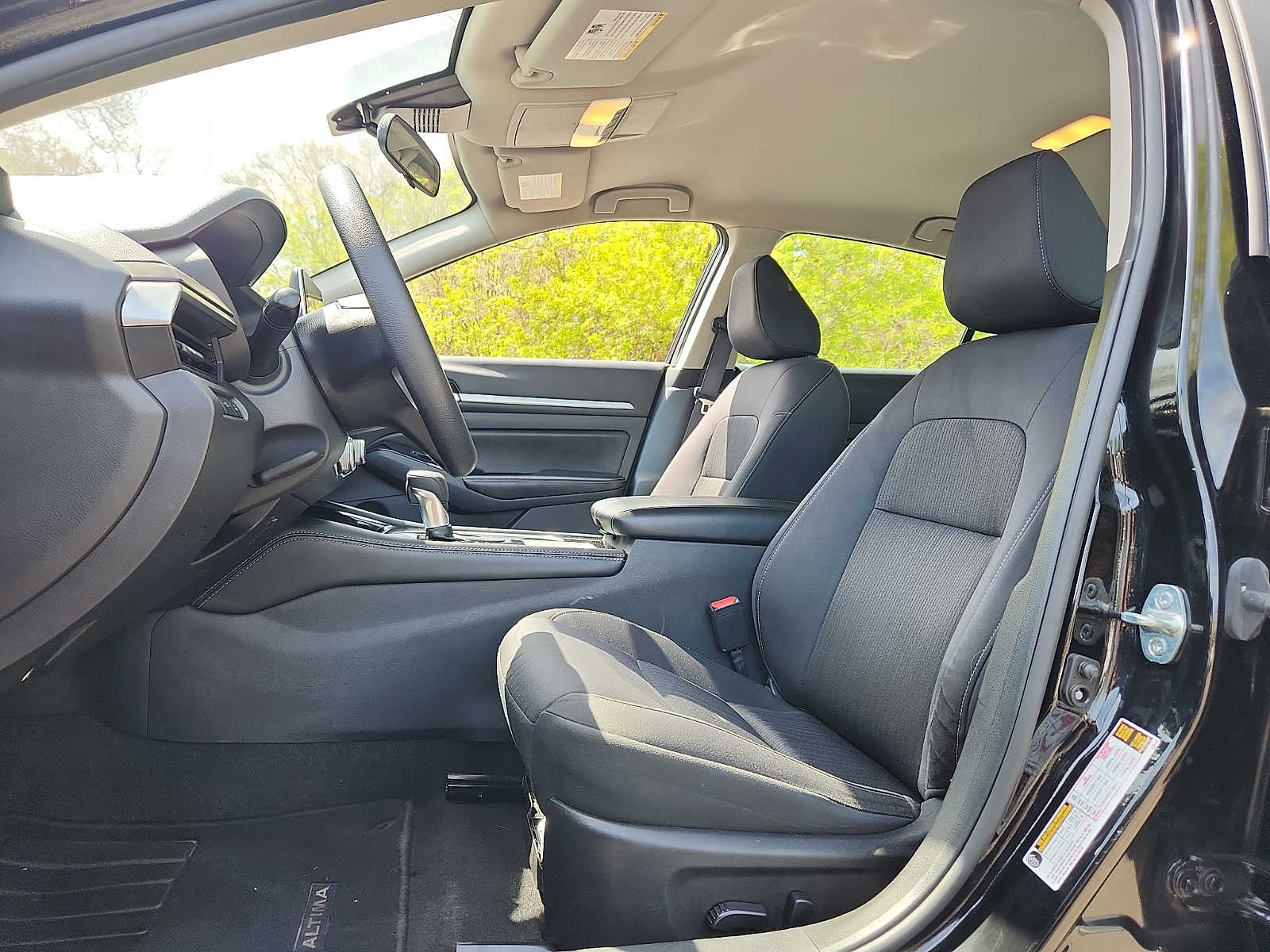 2023 Nissan Altima SV - Photo 13