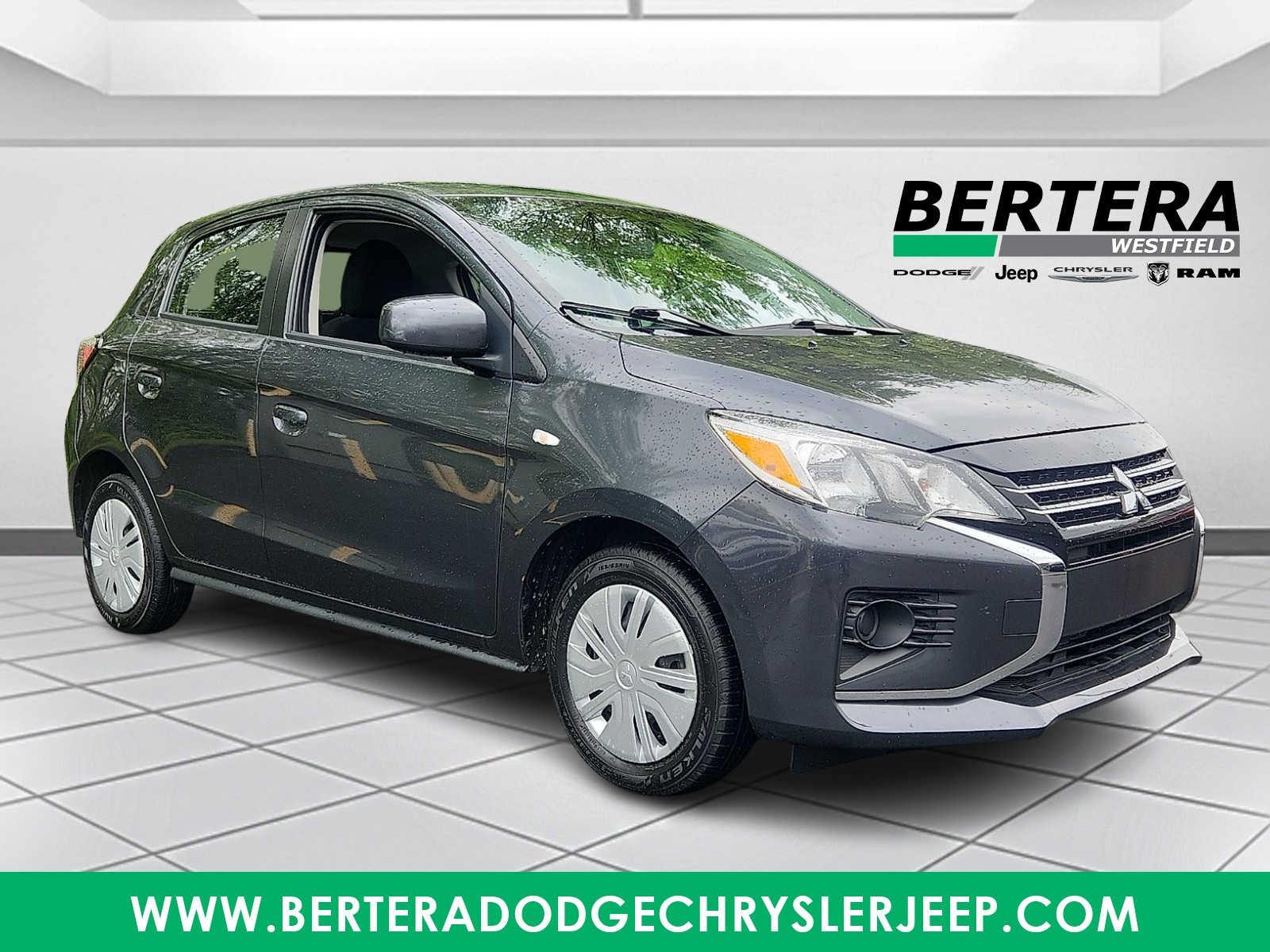 2024 Mitsubishi Mirage ES CVT's photo