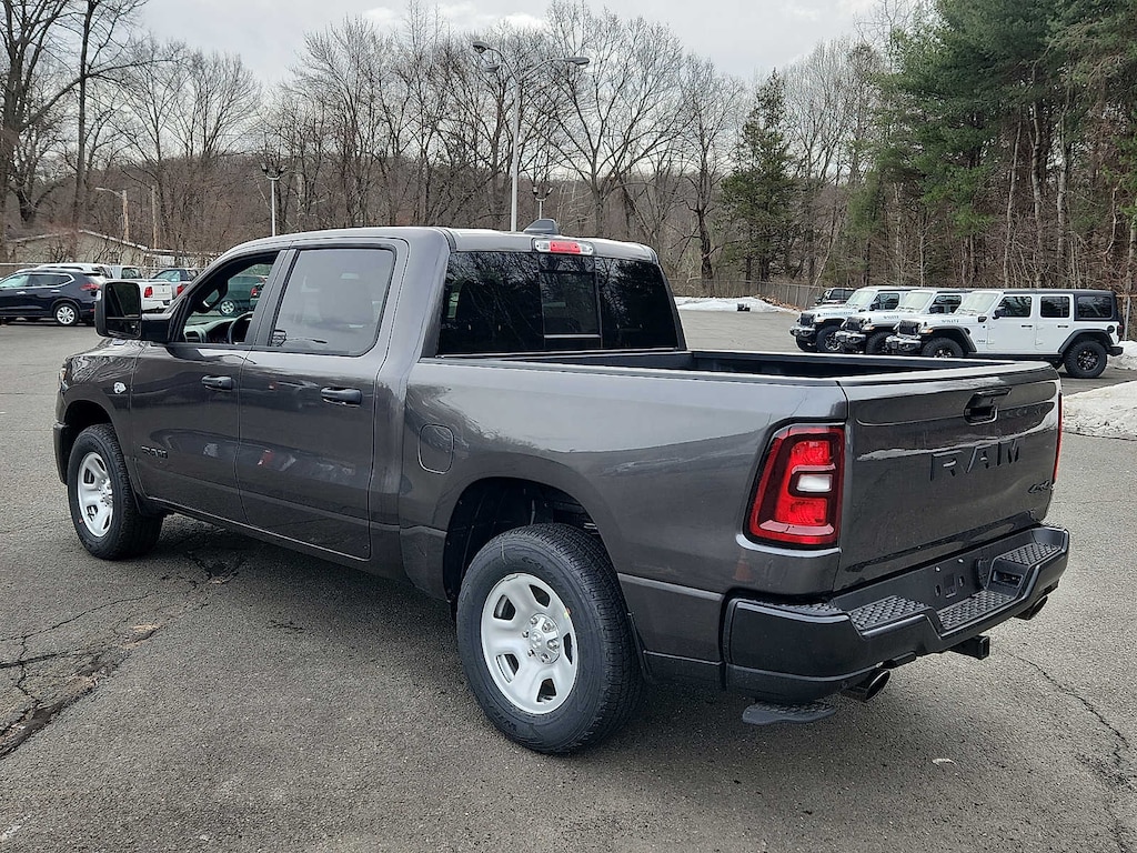 New 2026 Ram 1500 TRADESMAN CREW CAB 4X4 5'7 BOX Pickup
