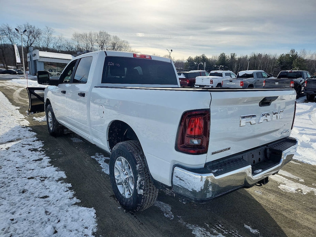 New 2026 Ram 2500 BIG HORN CREW CAB 4X4 6'4 BOX Pickup
