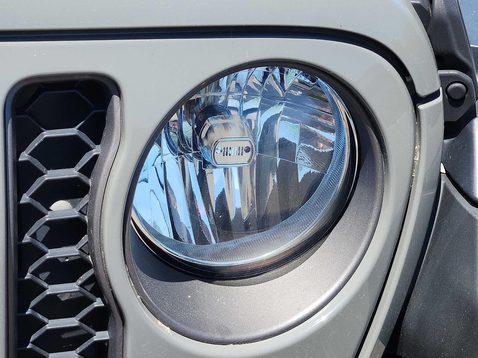 2021 Jeep Gladiator Mojave - Photo 9