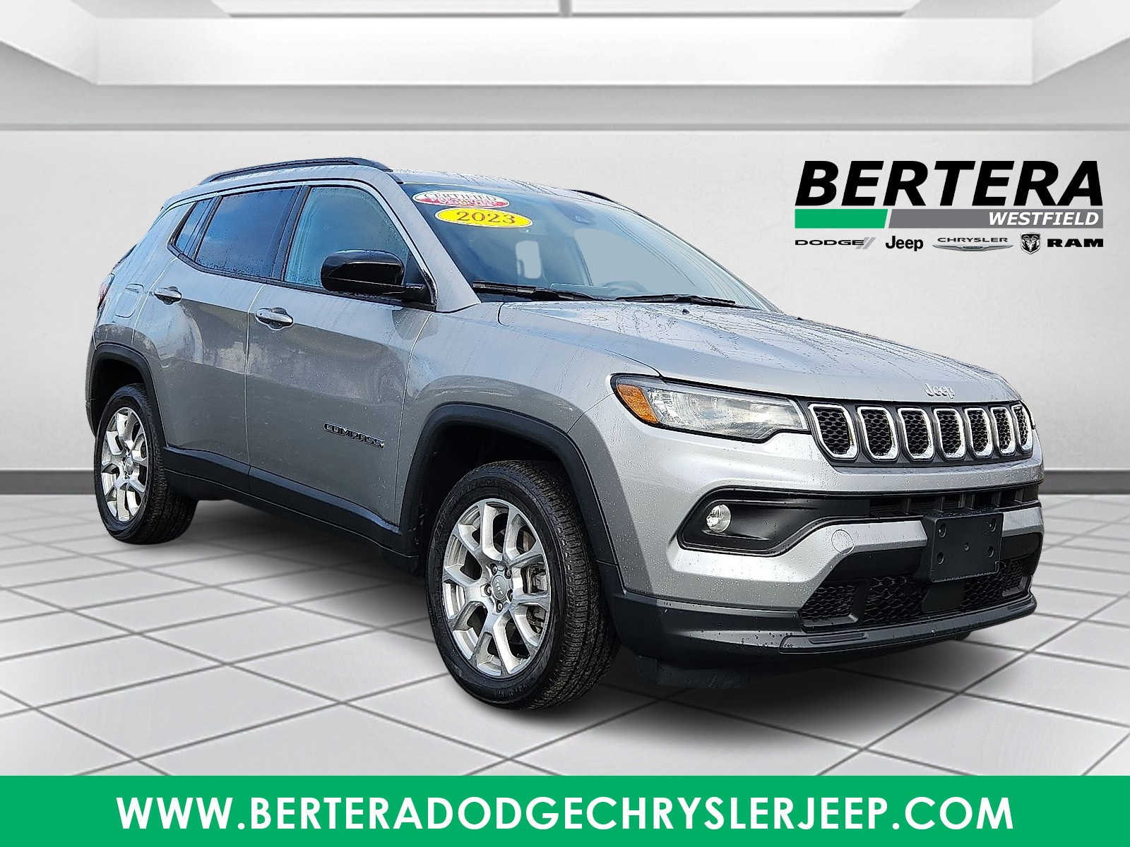 2023 Jeep Compass Latitude Lux's photo