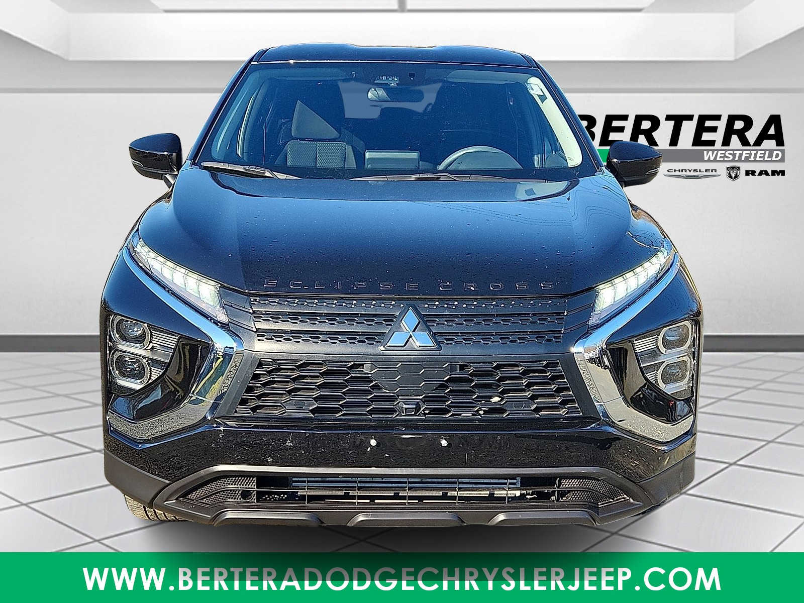 2024 Mitsubishi Eclipse Cross LE Ralliart photo 2