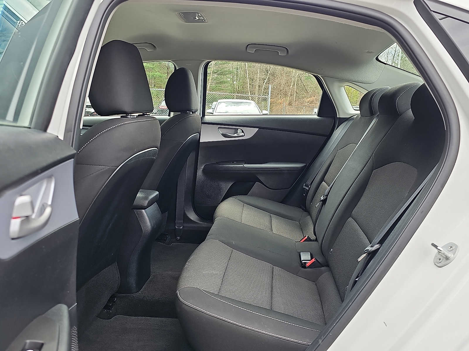 2024 Kia Forte LXS - Photo 10
