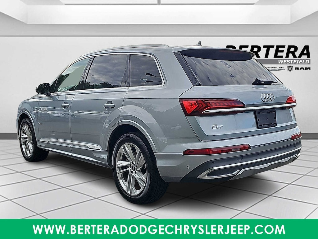 Used 2024 Audi Q7 Premium Plus SUV