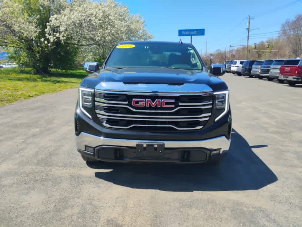 Used 2025 GMC Sierra 1500 SLT Truck Crew Cab