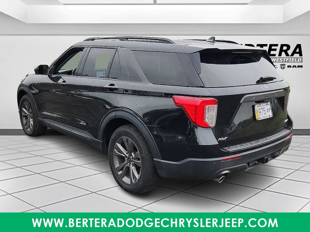 Used 2022 Ford Explorer XLT SUV