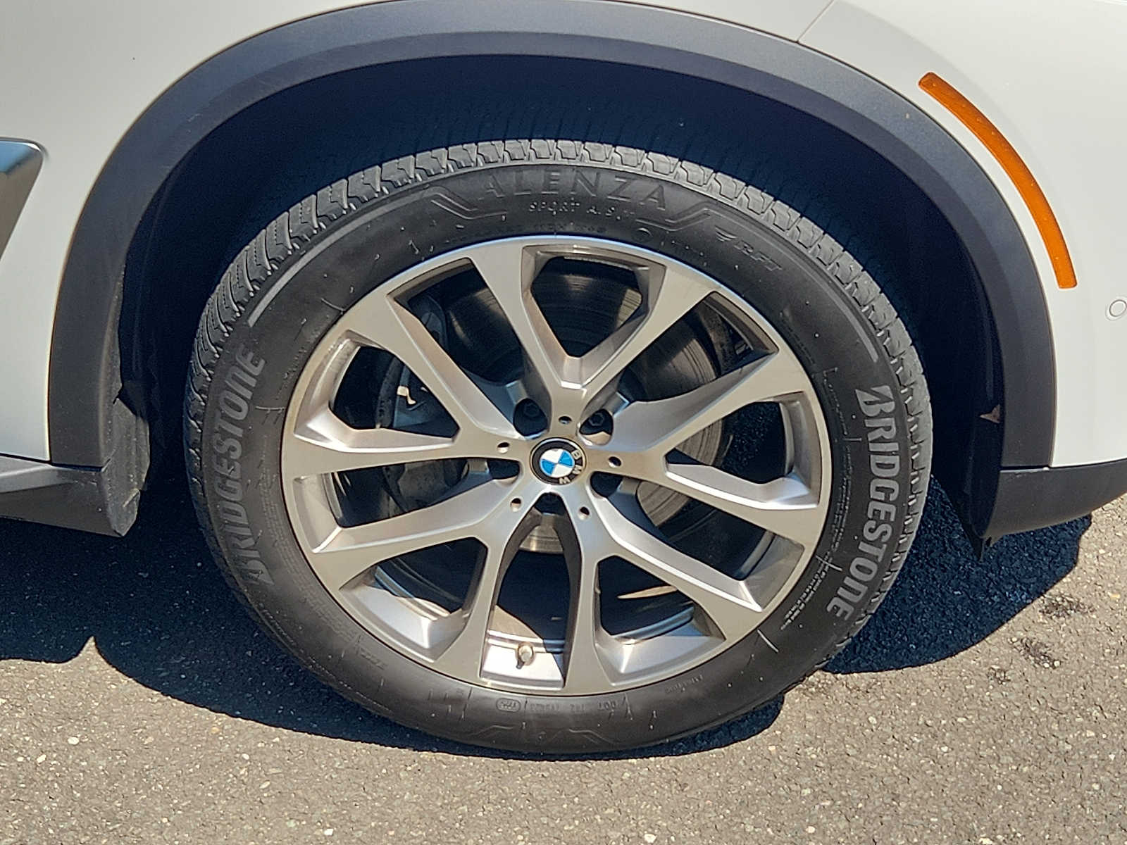 2026 BMW X5 40i - Photo 8