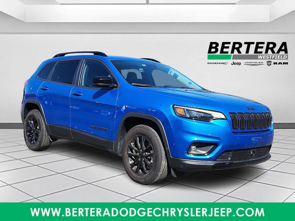 Certified 2023 Jeep Cherokee Altitude Lux SUV