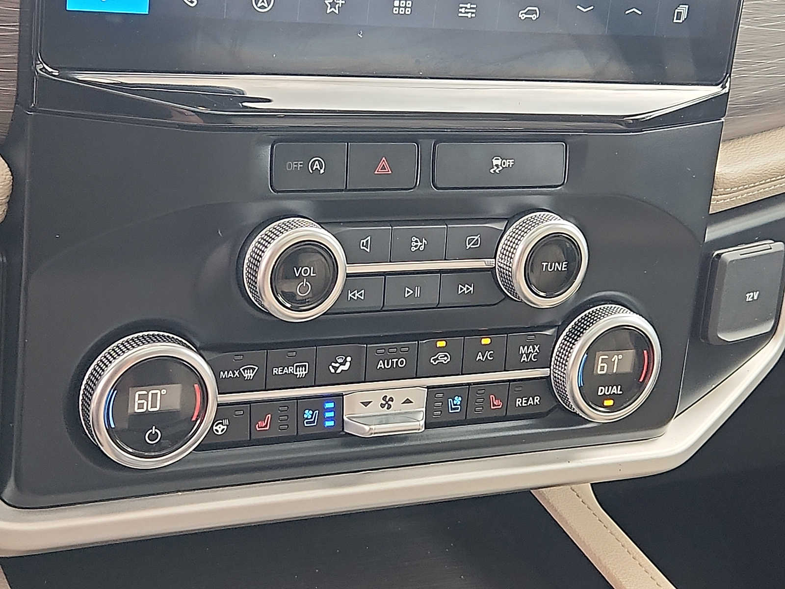2024 Ford Expedition Limited - Photo 16