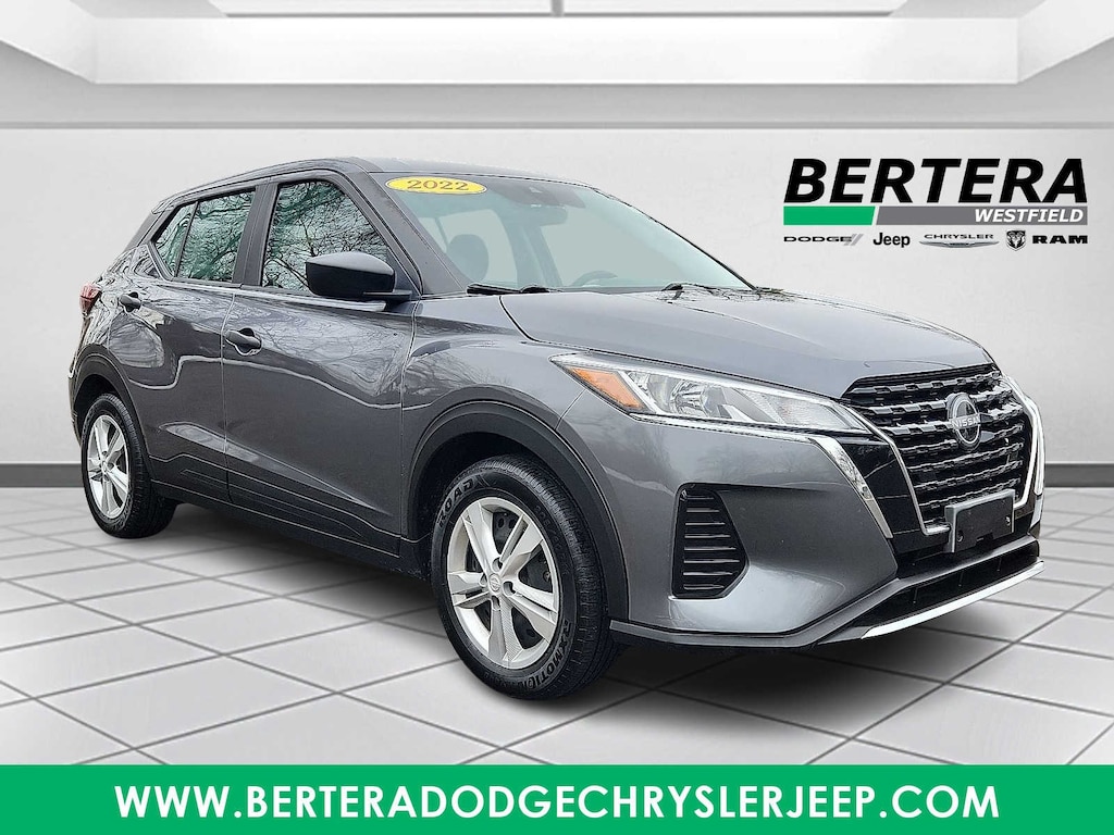 Used 2022 Nissan Kicks S SUV