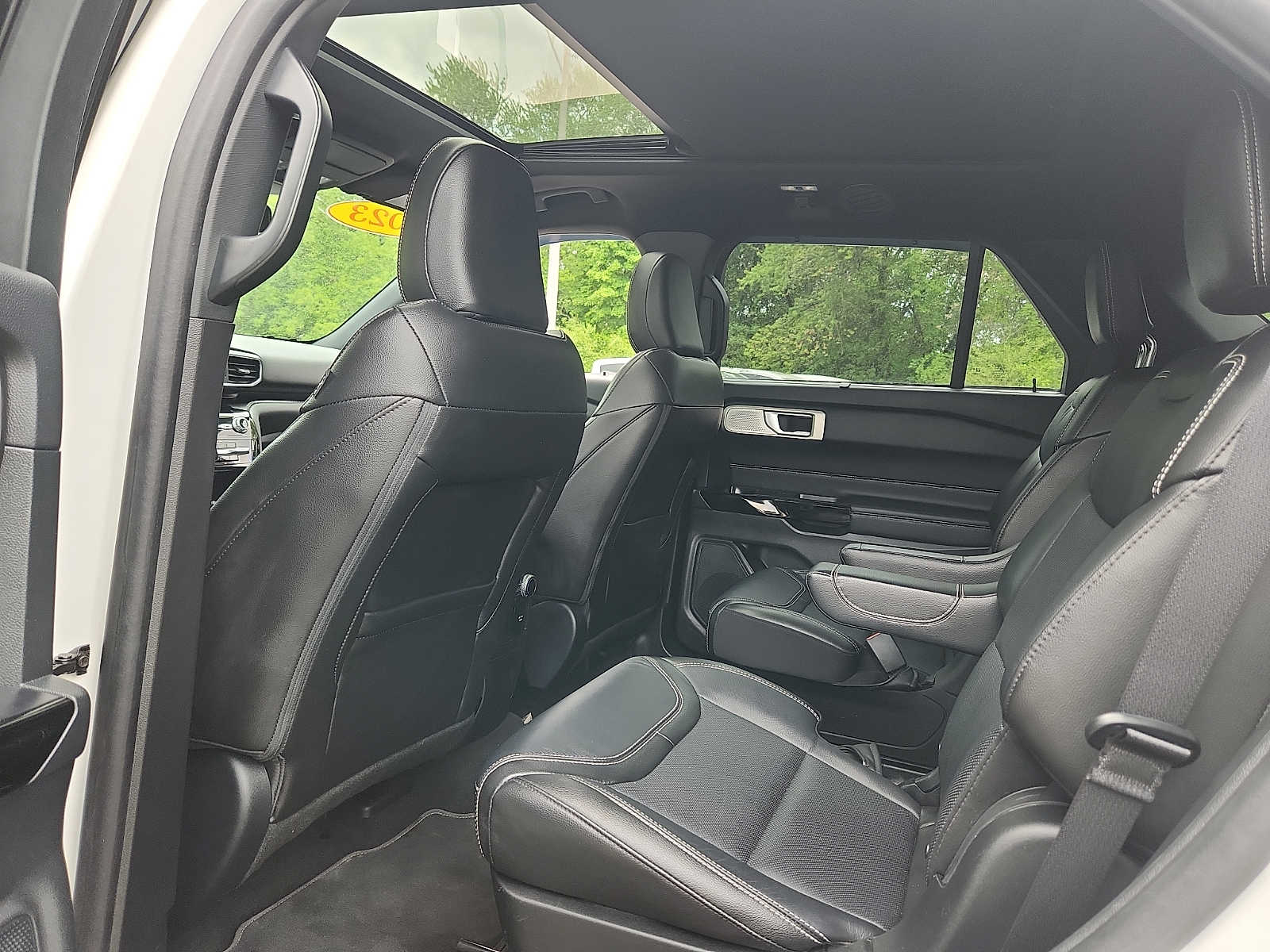 2023 Ford Explorer ST - Photo 10