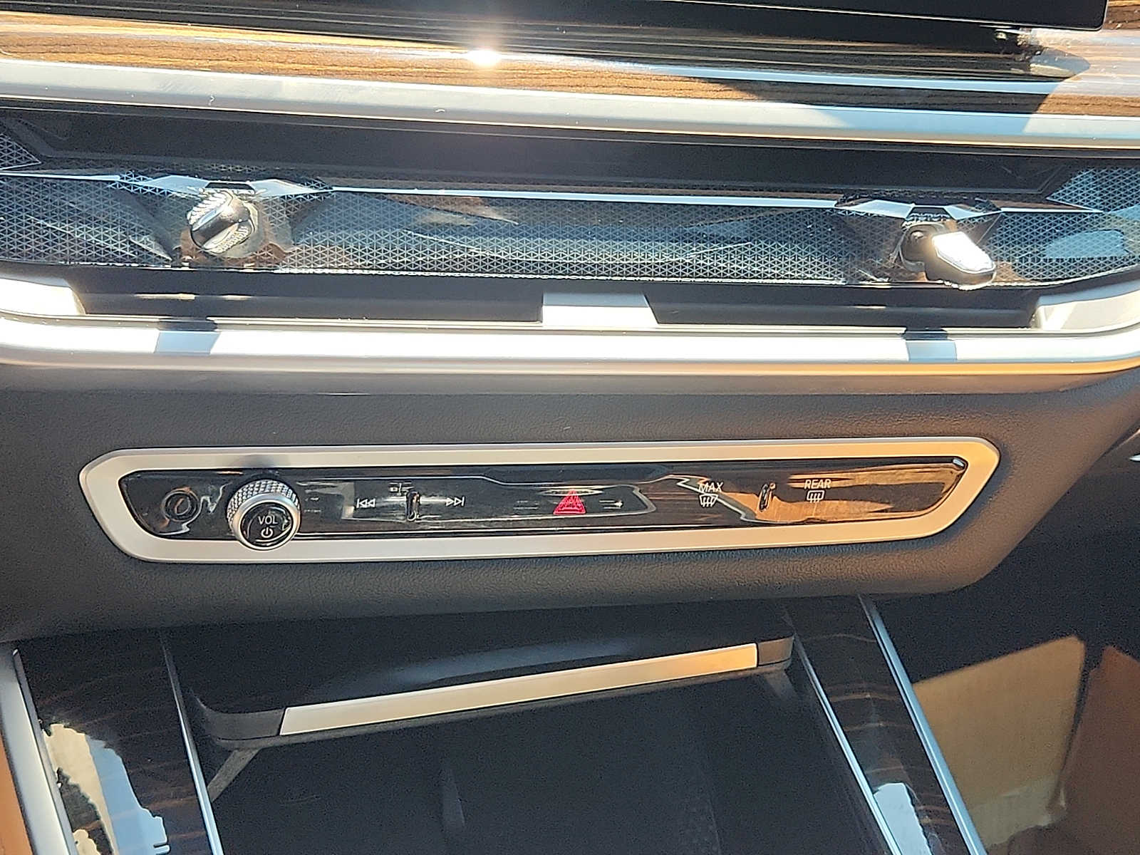 2026 BMW X5 40i - Photo 16