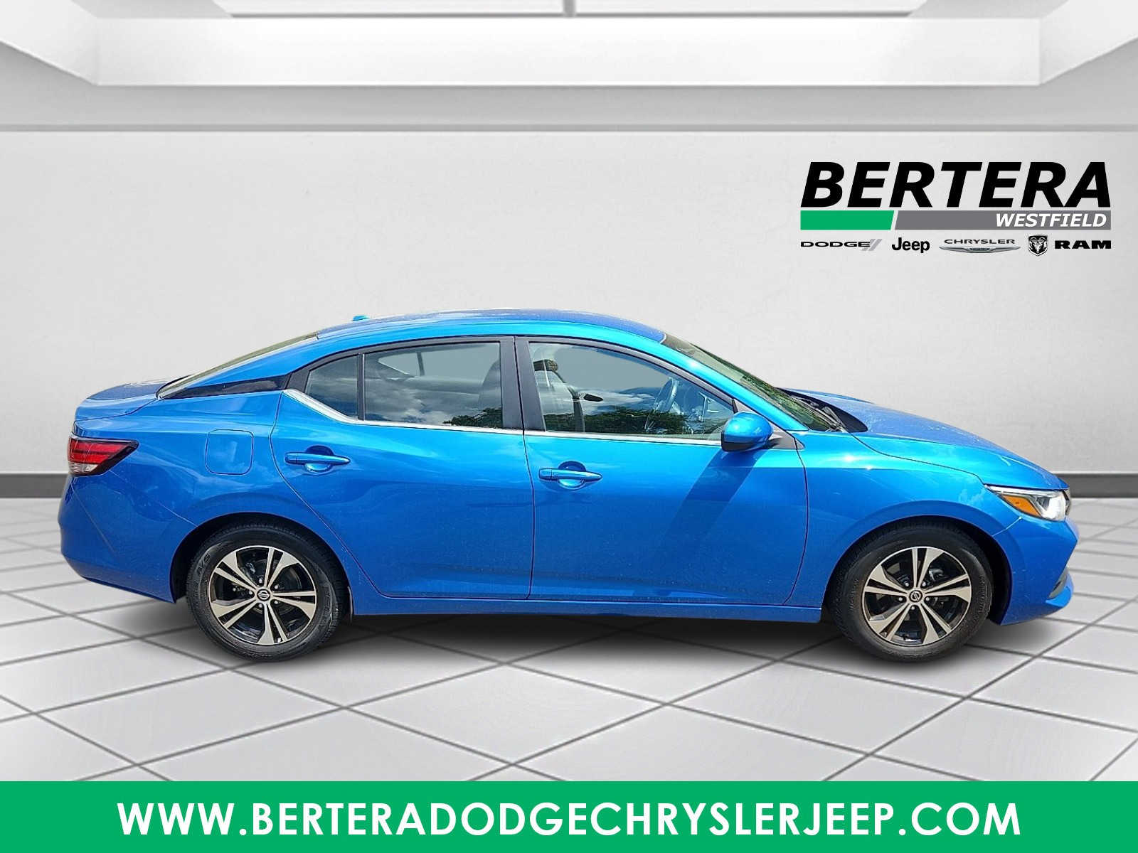 2022 Nissan Sentra SV - Photo 7
