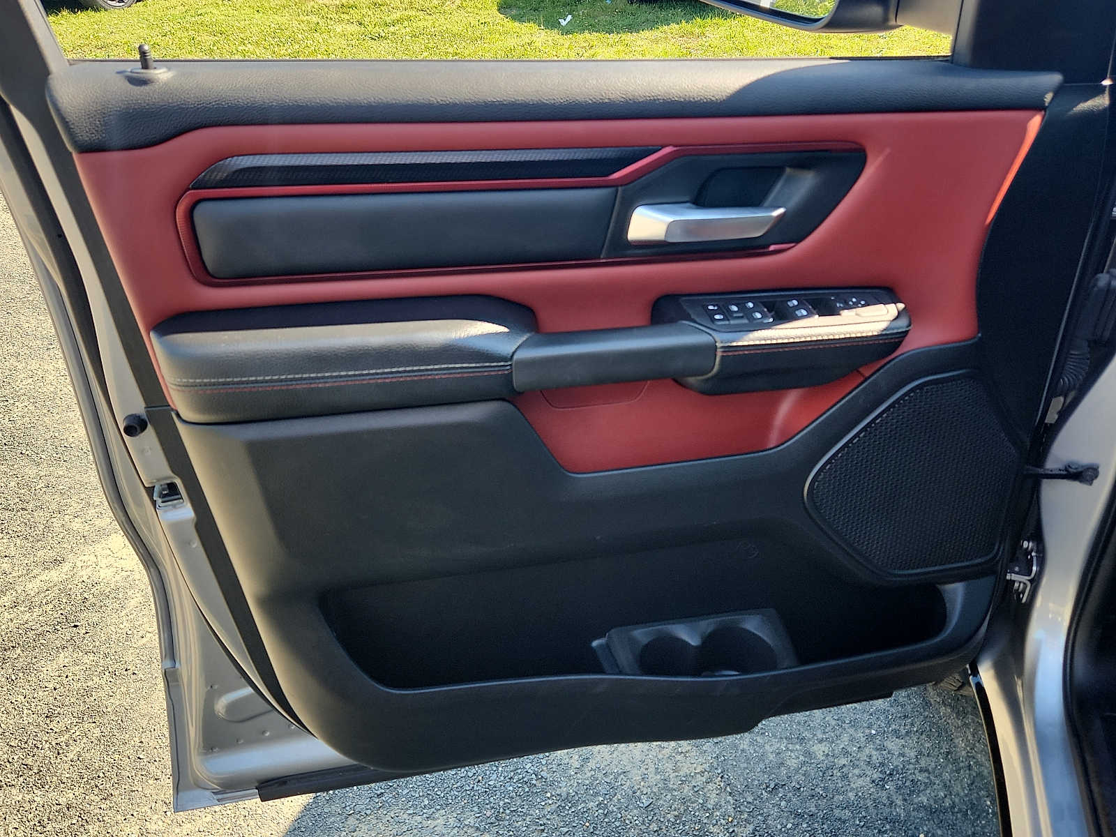 2025 RAM Ram 1500 Pickup Rebel - Photo 12