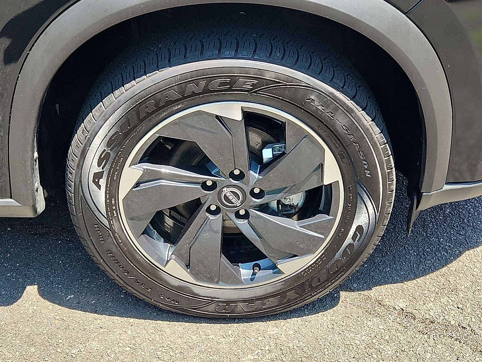 2025 Nissan Rogue SV - Photo 8