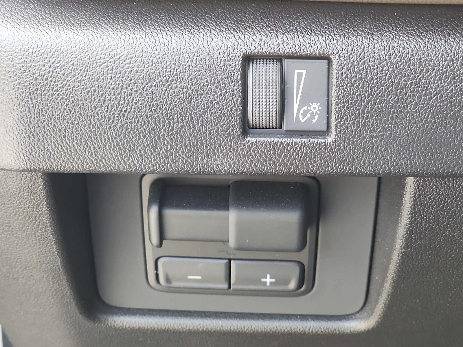 2025 Chevrolet Colorado ZR2 - Photo 27