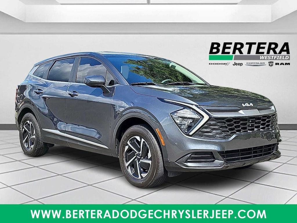Used 2023 Kia Sportage Hybrid LX SUV