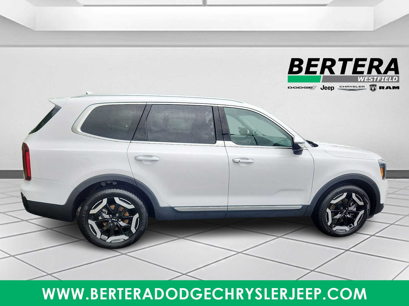 2025 Kia Telluride S - Photo 7