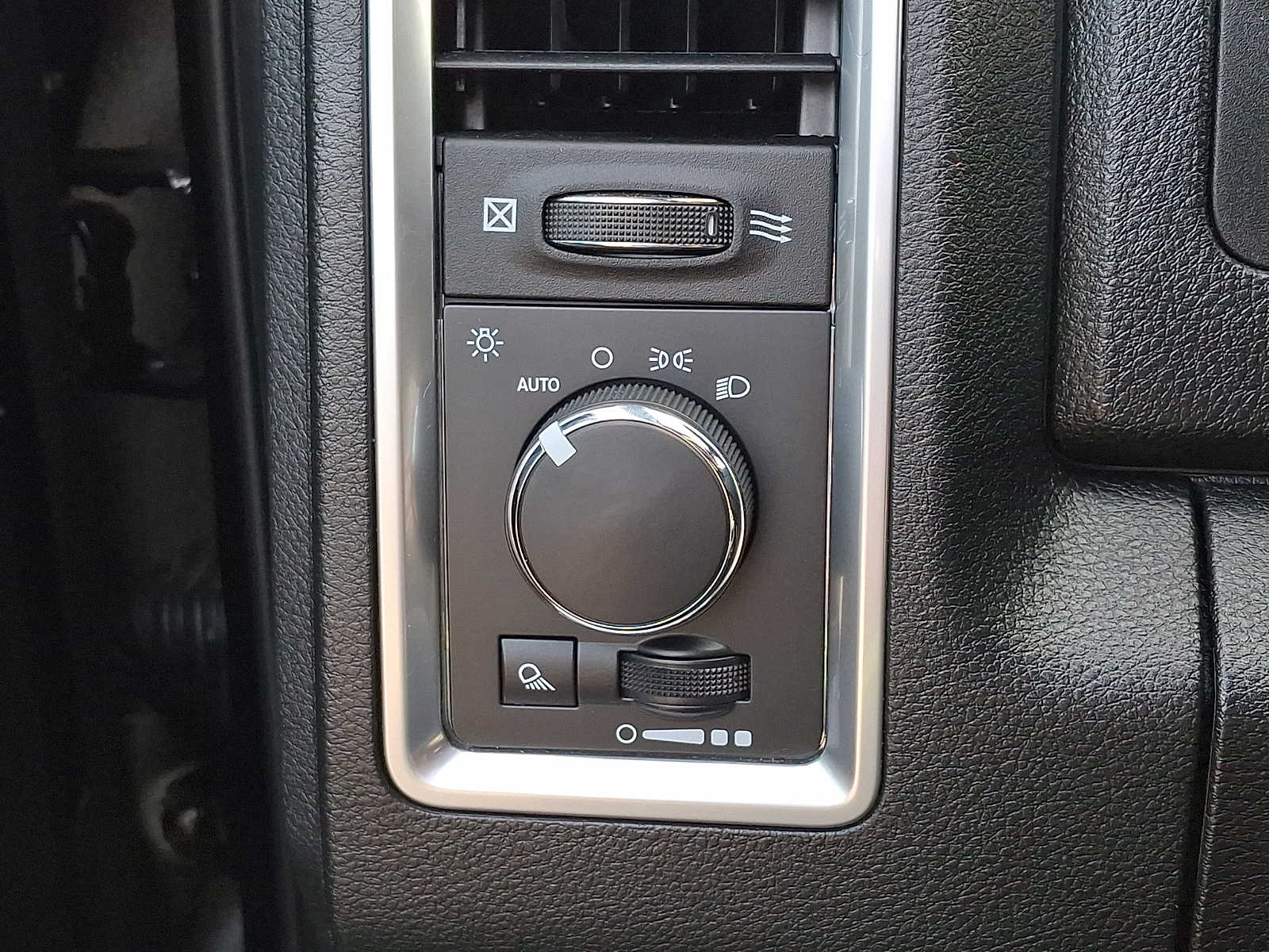 2023 RAM Ram 1500 Classic Warlock - Photo 25