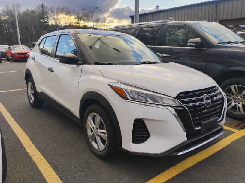 2023 Nissan Kicks