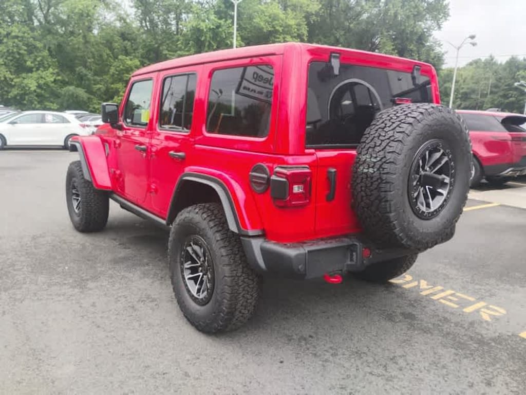 New 2026 Jeep Wrangler 4-DOOR RUBICON X Sport Utility