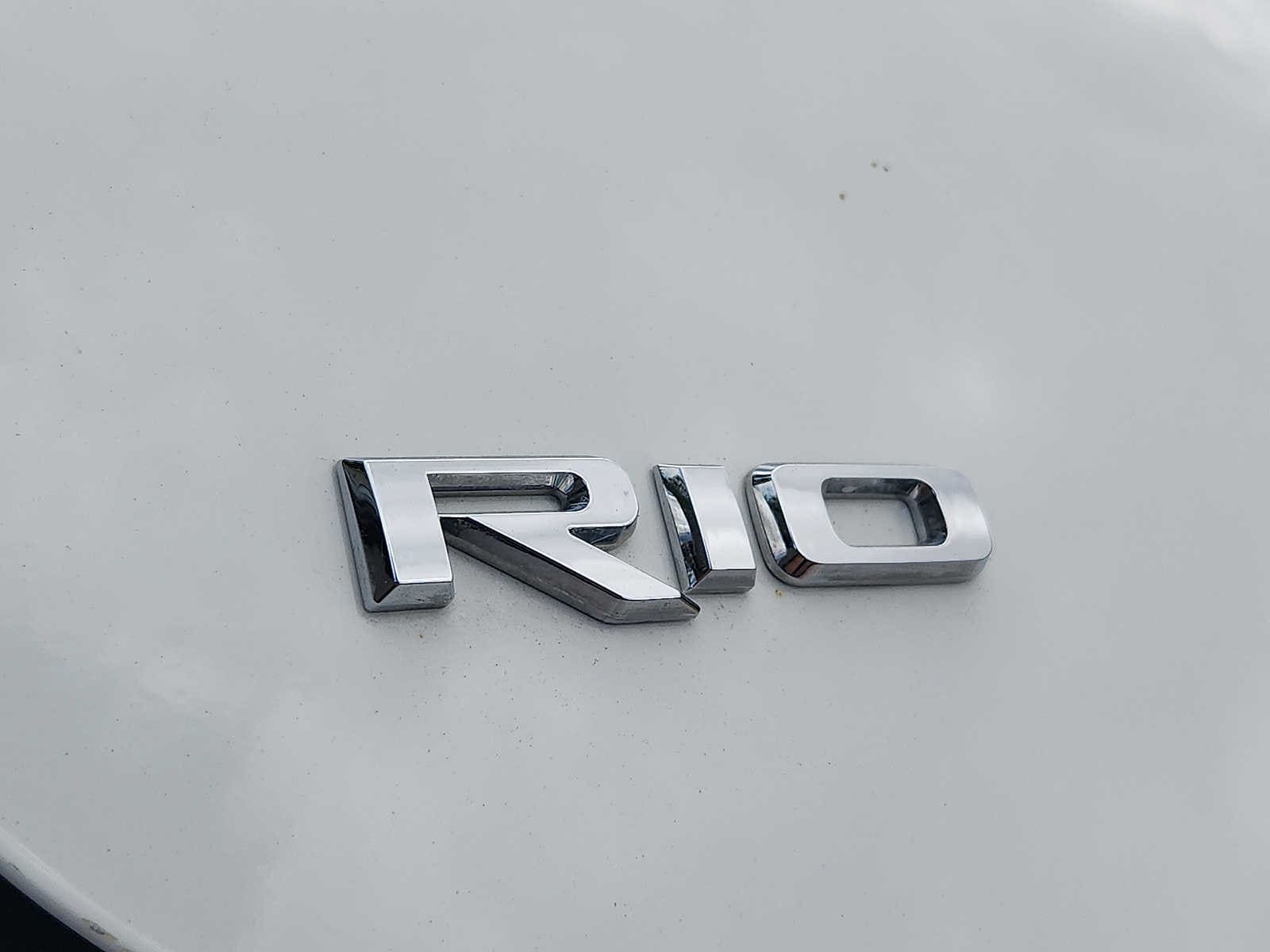 2020 Kia Rio 5-Door S - Photo 29