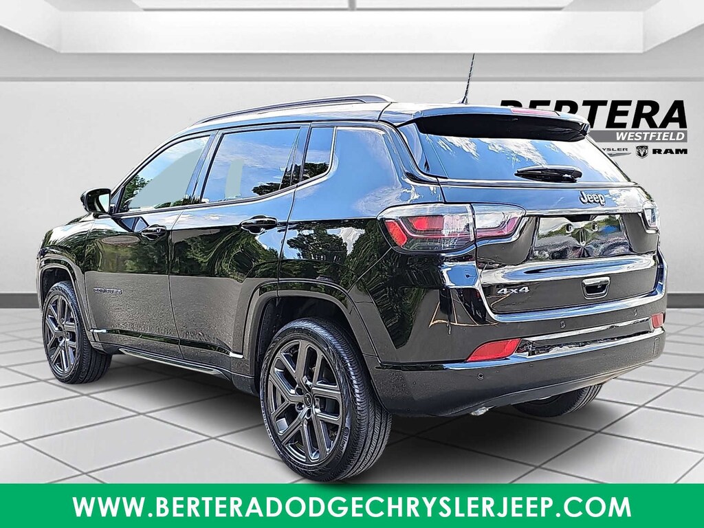 Used 2025 Jeep Compass Limited SUV