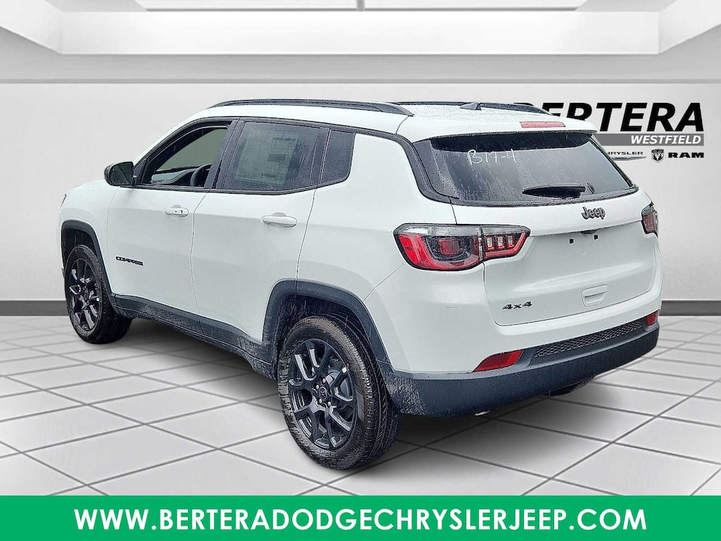 New 2025 Jeep Compass LATITUDE 4X4 Sport Utility
